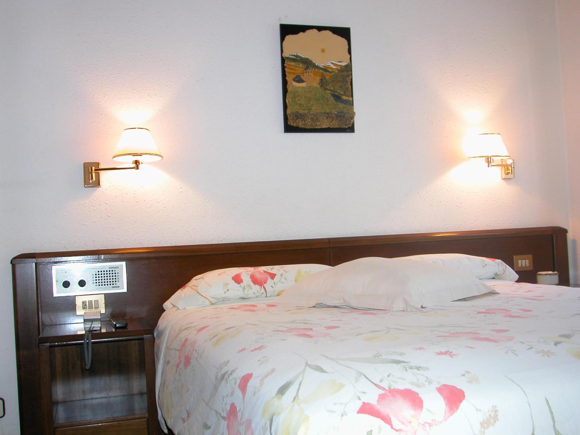 Hosteria Catalana Bossòst Exteriör bild